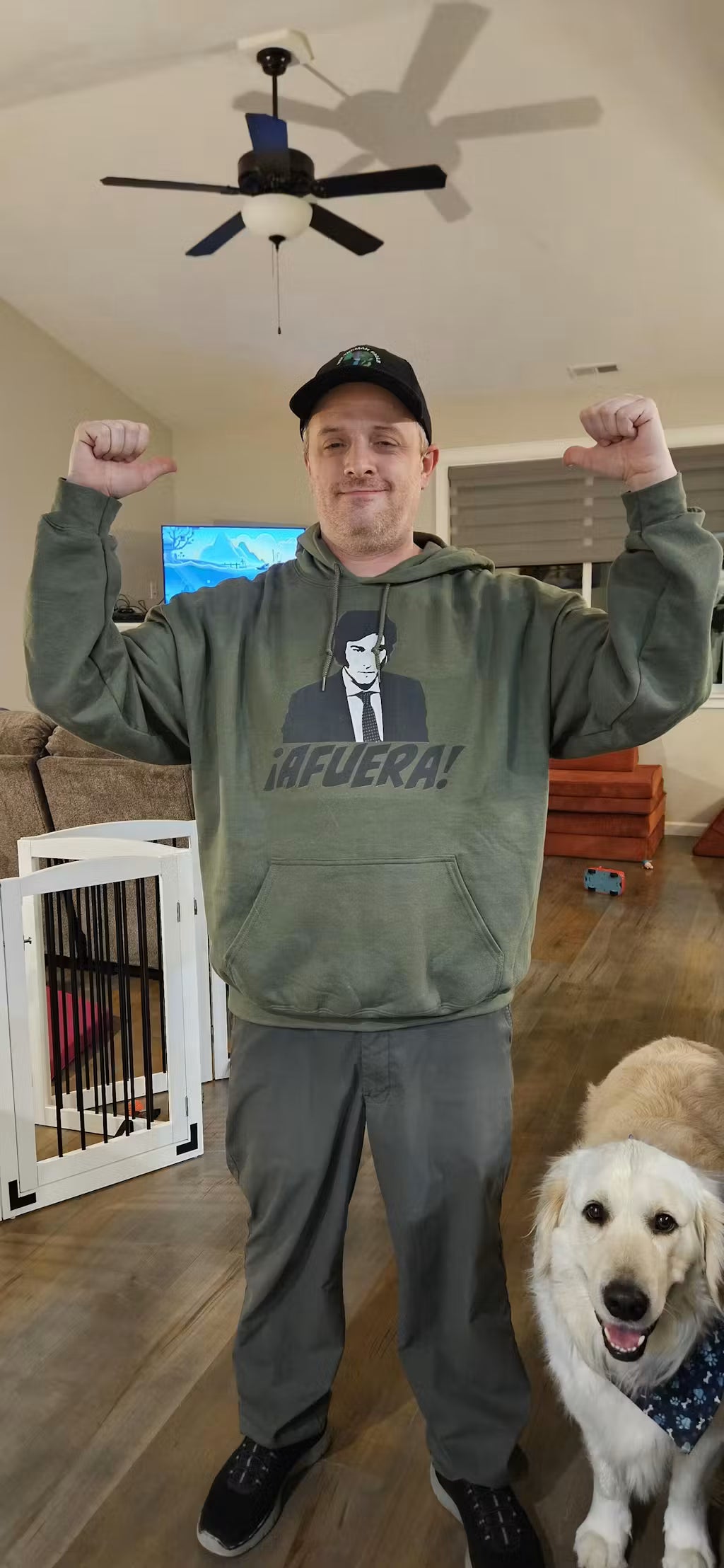 Javier Milei ¡AFUERA! Hoodie - 4LibertyShop.com