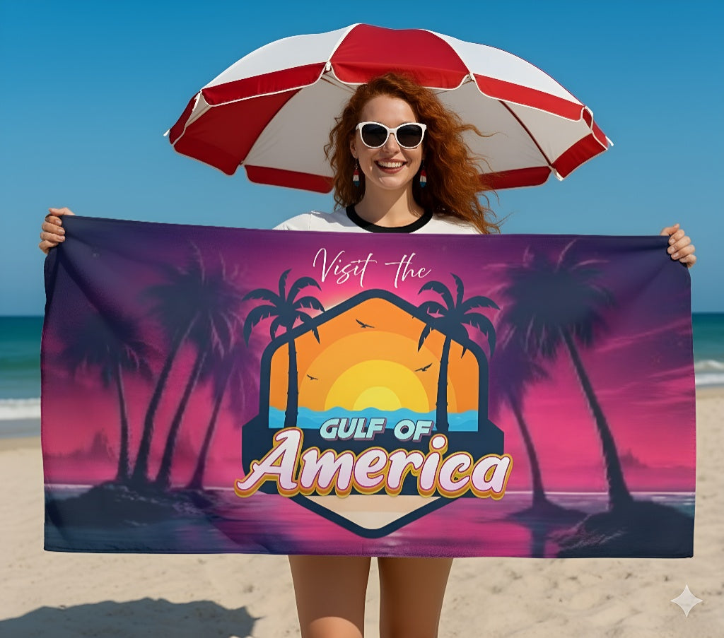 Walton & Johnson: Gulf of America Beach Towel
